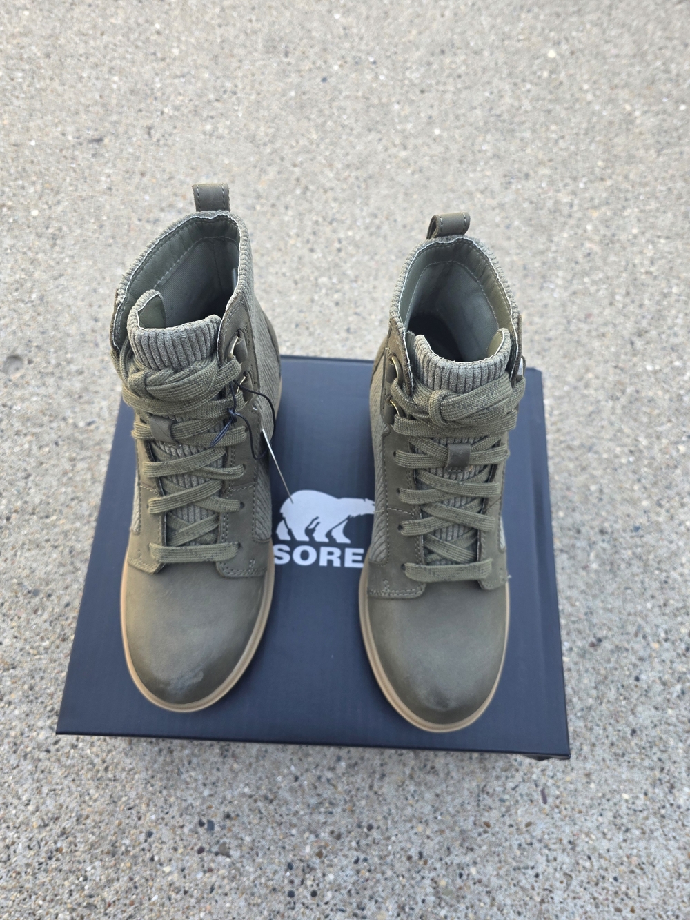 SOREL Evie  Olive Green Lace-Up Ankle Boots Ladies Size 5